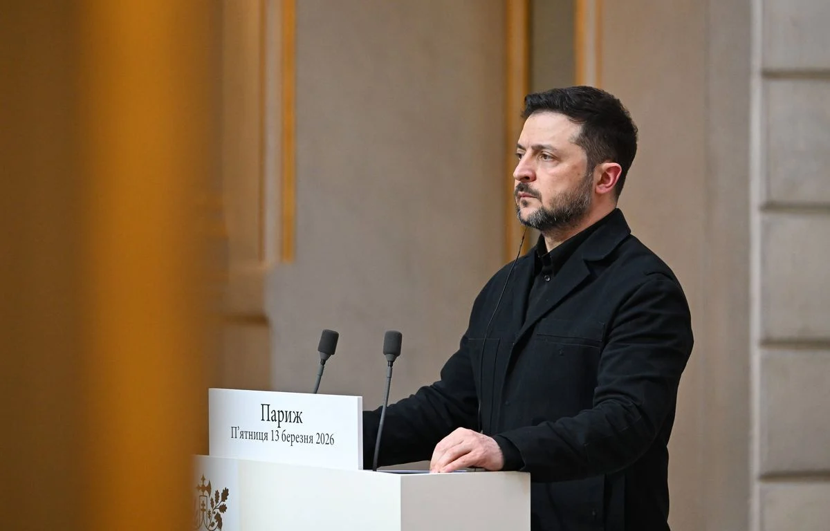 1200x768 le president francais emmanuel macron et le president ukrainien volodymyr zelensky lors d u