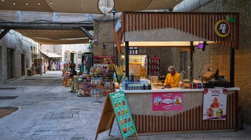 Tourists abandon Asia, fearing consequences of war in the Middle East