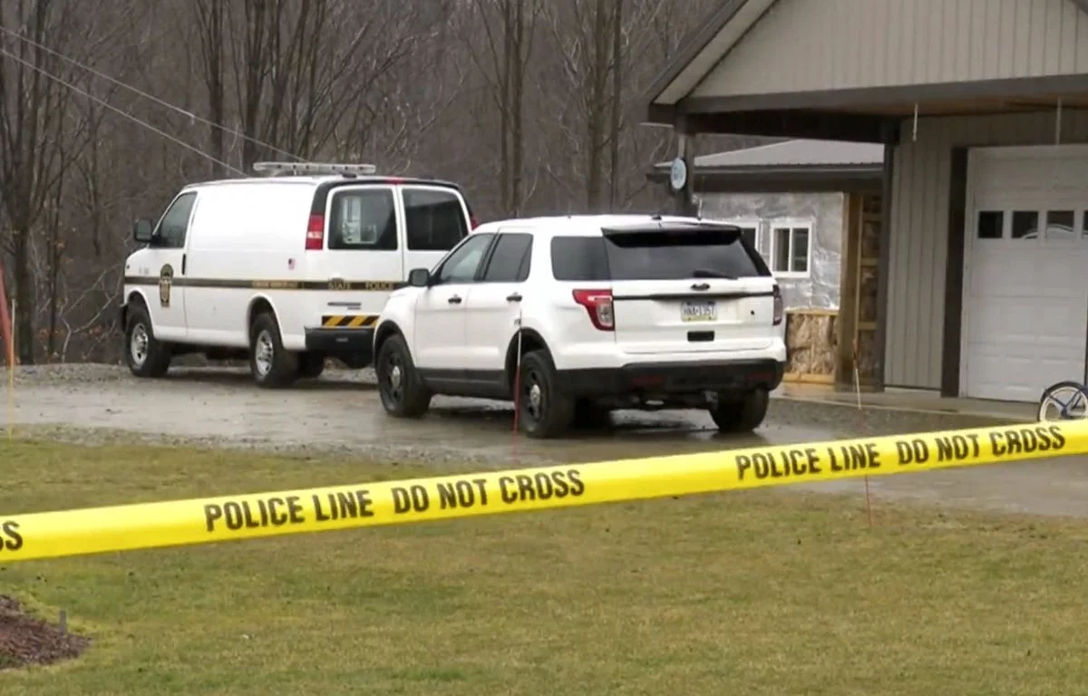 1200x768 cette image extraite d une video montre des vehicules de police sur la propriete fish flats