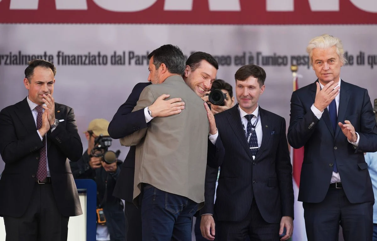 1200x768 le president du parti d extreme droite rassemblement national jordan bardella a droite et l