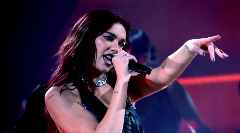 L’armée ukrainienne remercie Dua Lipa après la livraison d’un véhicule neuf