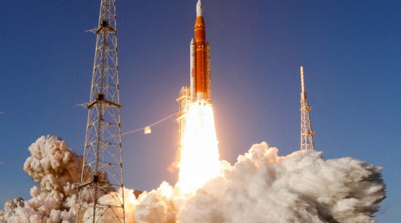 Artemis II leaves Earth's orbit and heads to the Moon