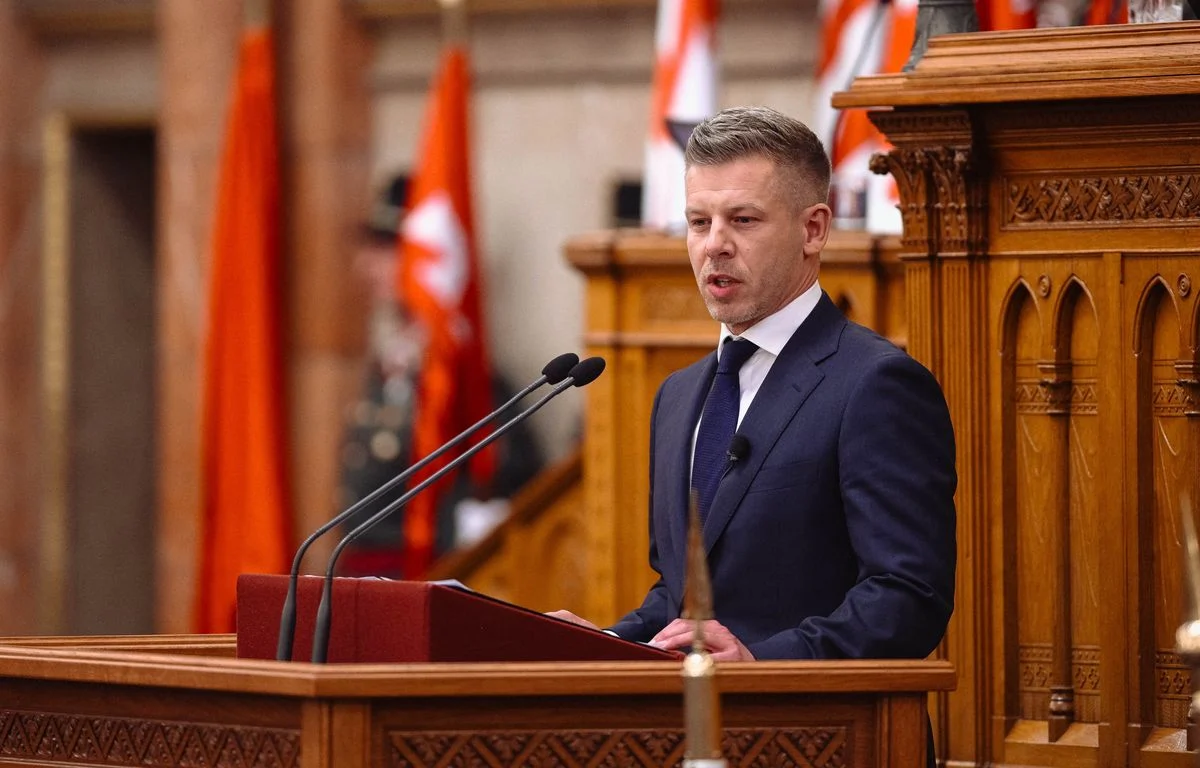 1200x768 budapest hongrie 9 mai peter magyar prononce son premier discours officiel apres avoir pret