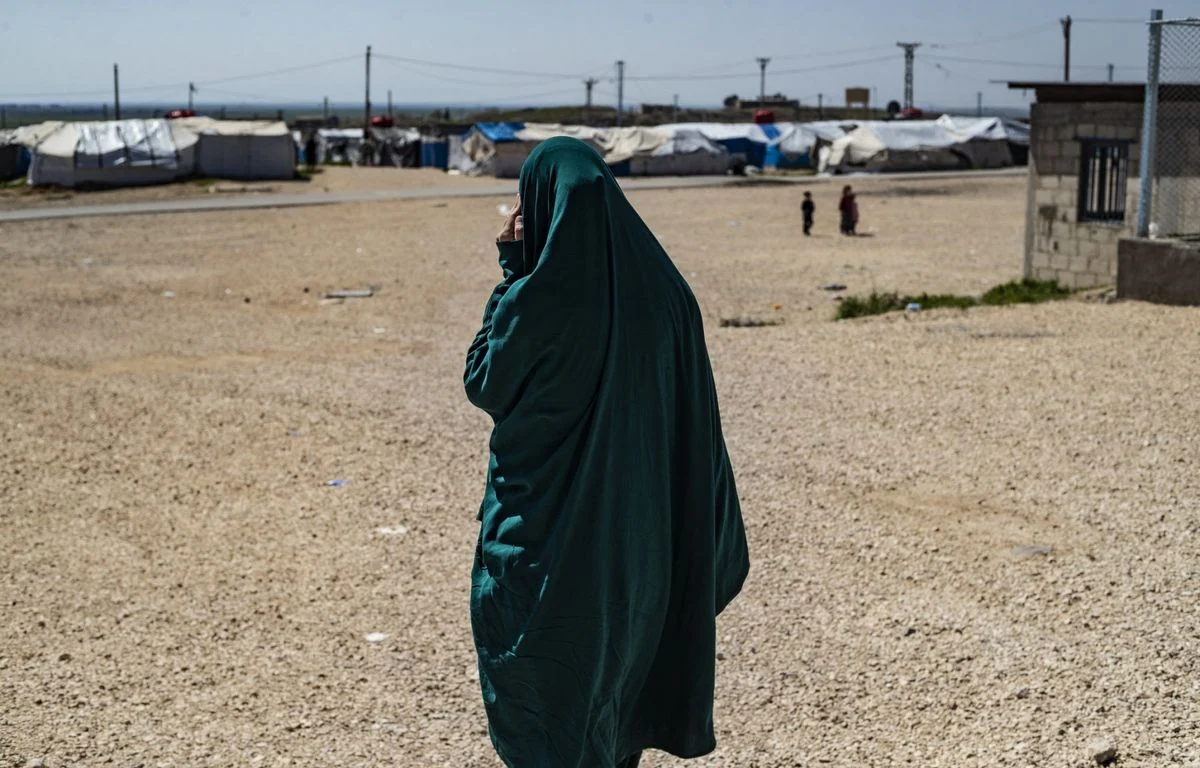 ALERT: Repatriated, a young woman retried for joining Daesh in Syria 2 1200x768 une detenue francaise se promene au camp roj ou sont detenus des proches de personnes soupc