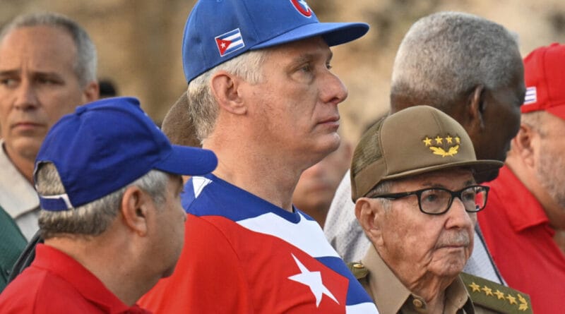 Tension grows: the president of Cuba defends Raúl Castro and calls the US accusation “infamy.”