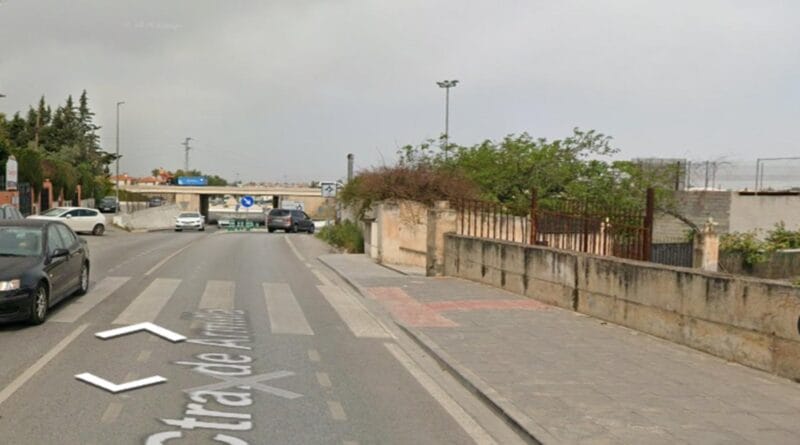 A 36-year-old motorcyclist dies after hitting a pedestrian in Ogíjares (Granada)