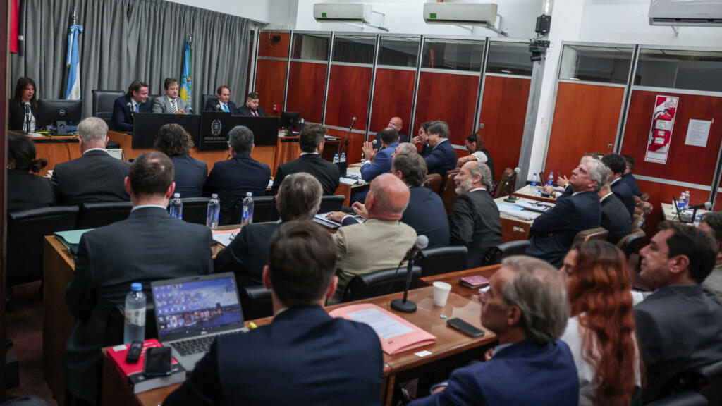 UPDATE: Psychologist on trial for death says Maradona was 'bipolar' with 'narcissistic disorder' 2 2026 04 14T135200Z 1882430227 RC21PKAK8Z4W RTRMADP 3 ARGENTINA MARADONA COURT