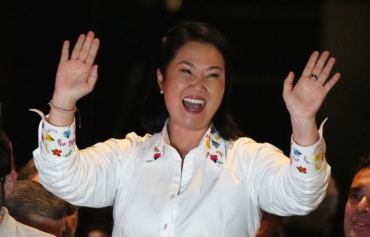 1200x768 la candidate a la presidentielle keiko fujimori du parti force populaire fait signe apres l