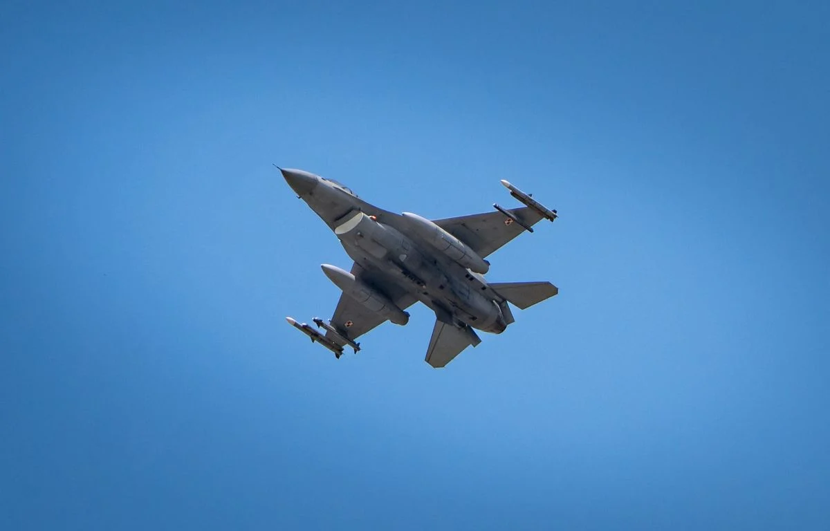 UPDATE: The United States announces that it has killed one of the leaders of the Islamic State in Syria 2 1200x768 un avion de chasse f 16 fighting falcon de l armee de l air polonaise survole varsovie en p