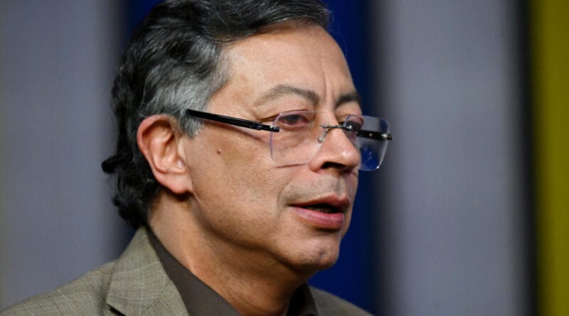 Petro accuses the US of allying with "drug traffickers" in Colombia after Trump's support for De la Espriella