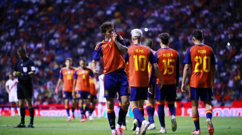 Comfortable victory for Spain against Peru (1-3), which gains confidence and begins to fuel days before its debut in the World Cup