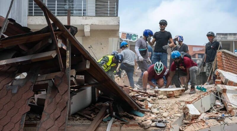 Argentina resumes the severed link with Venezuela and will send planes, soldiers and disaster specialists to Caracas