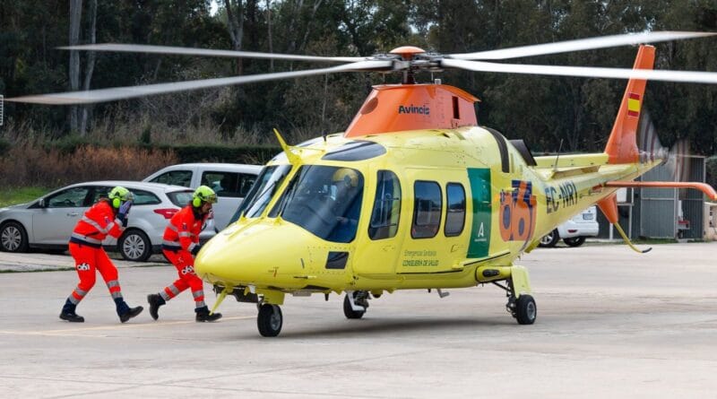 Two dead and four seriously injured in an accident between two vehicles on a highway in Seville