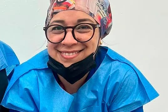 Yesi Medina, the surgeon of the 45 operations after the double earthquake: "Being able to help is the gasoline that keeps us going."
