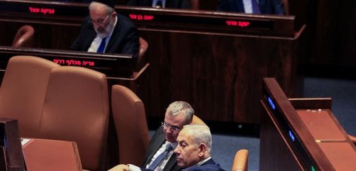 Israel's parliament weakens government control and passes controversial media law