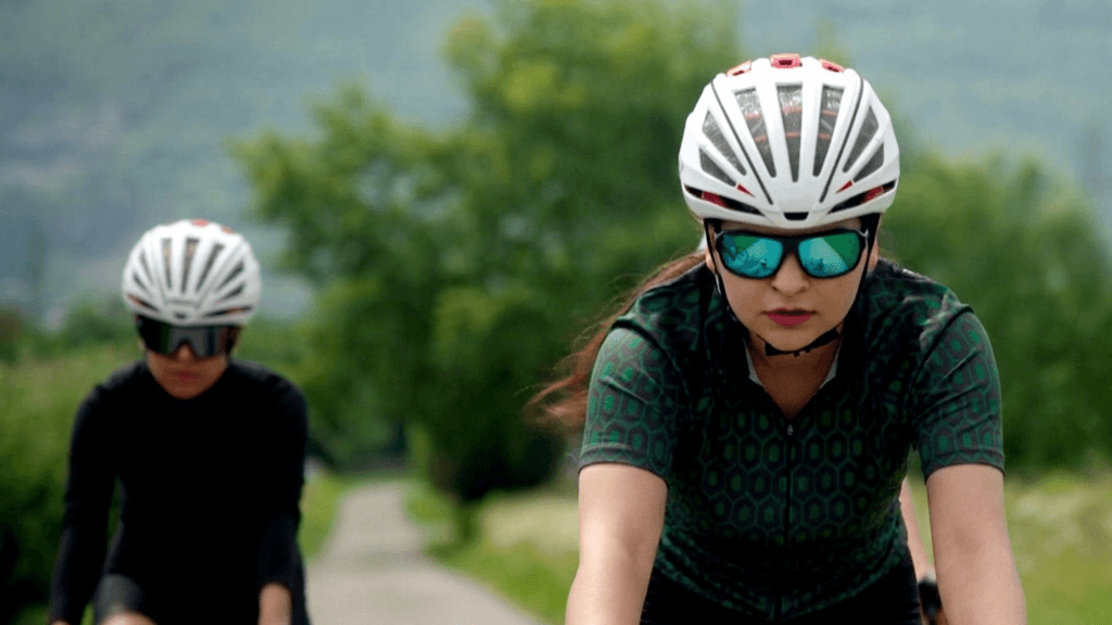 UPDATE: Afghanistan: how did the women's cycling team escape from the Taliban? 4 Reporteros 10